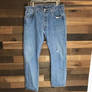 Levis Mens‎ blue jeans distressed size 34x36